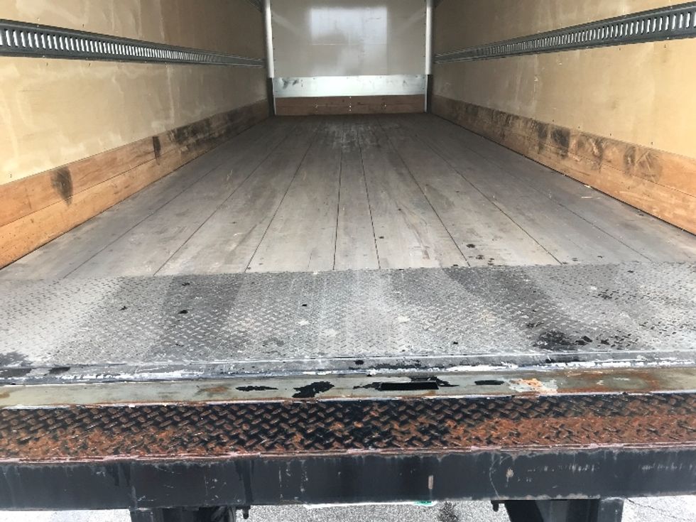 Medium Duty Box Truck-Light and Medium Duty Trucks-International-2022-MV607-Cincinnati-OH-7,780\n\t\tmiles-$ 76,000 - Image 9