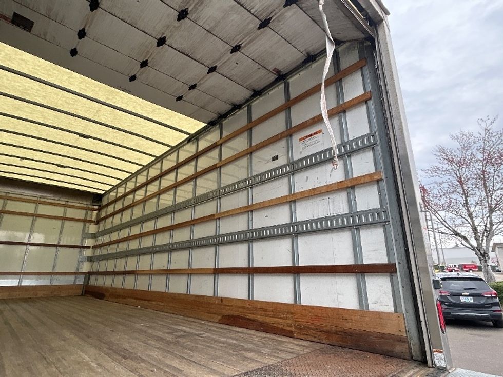 Medium Duty Box Truck-Light and Medium Duty Trucks-International-2022-MV607-Clackamas-OR-122,872\n\t\tmiles-$ 68,250 - Image 12