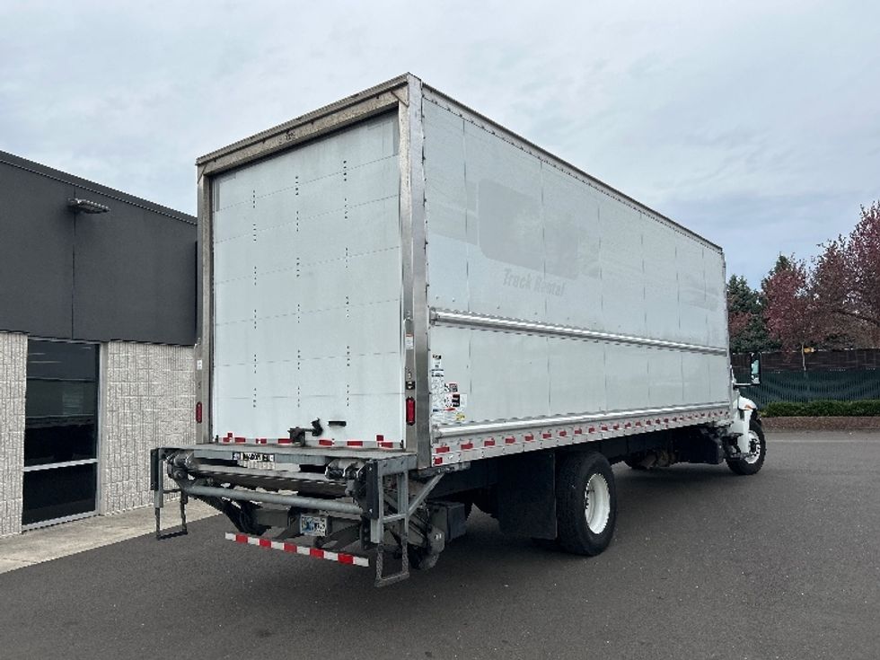 Medium Duty Box Truck-Light and Medium Duty Trucks-International-2022-MV607-Clackamas-OR-122,872\n\t\tmiles-$ 68,250 - Image 13
