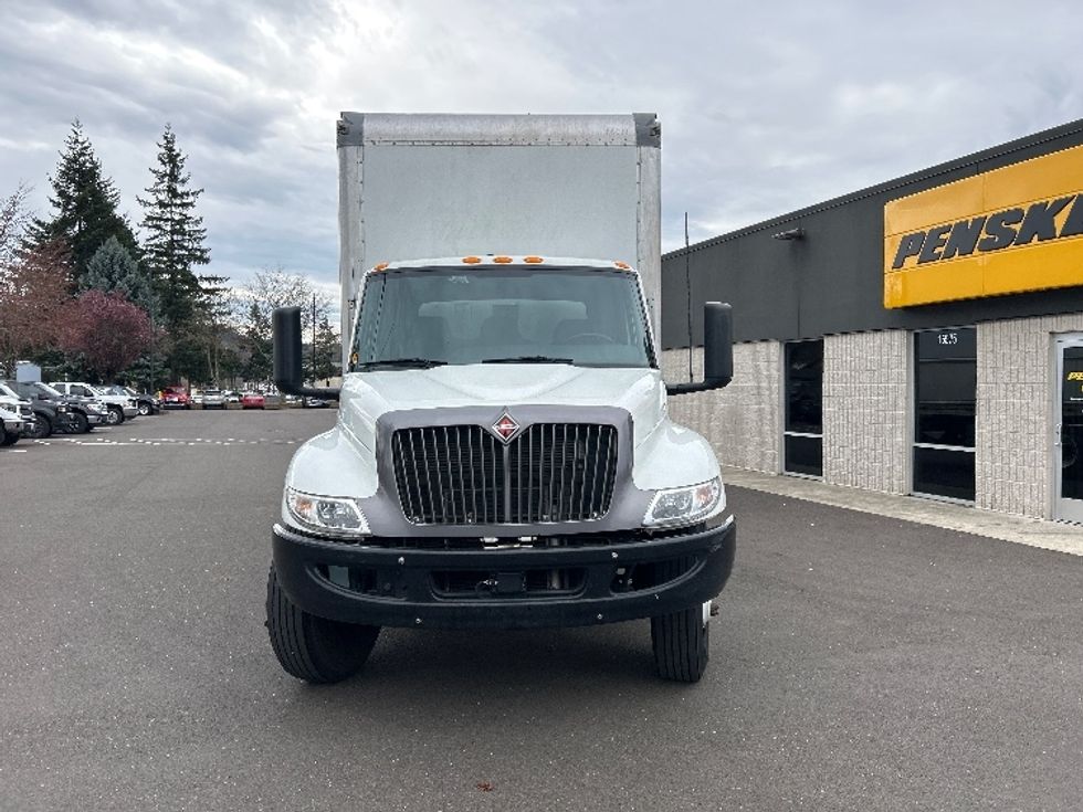 Medium Duty Box Truck-Light and Medium Duty Trucks-International-2022-MV607-Clackamas-OR-122,872\n\t\tmiles-$ 68,250 - Image 2