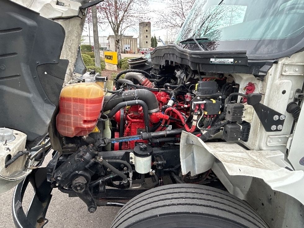 Medium Duty Box Truck-Light and Medium Duty Trucks-International-2022-MV607-Clackamas-OR-122,872\n\t\tmiles-$ 68,250 - Image 24