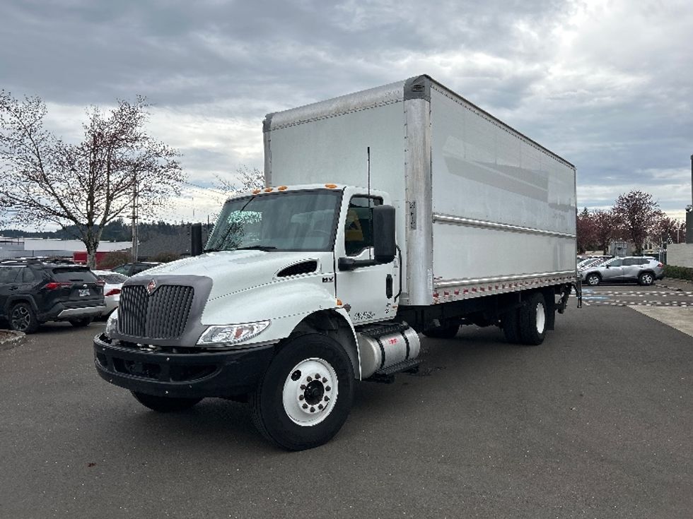 Medium Duty Box Truck-Light and Medium Duty Trucks-International-2022-MV607-Clackamas-OR-122,872\n\t\tmiles-$ 68,250 - Image 3