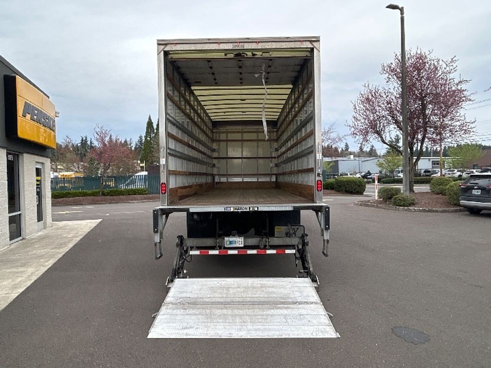 Medium Duty Box Truck-Light and Medium Duty Trucks-International-2022-MV607-Clackamas-OR-122,872\n\t\tmiles-$ 68,250 - Image 9