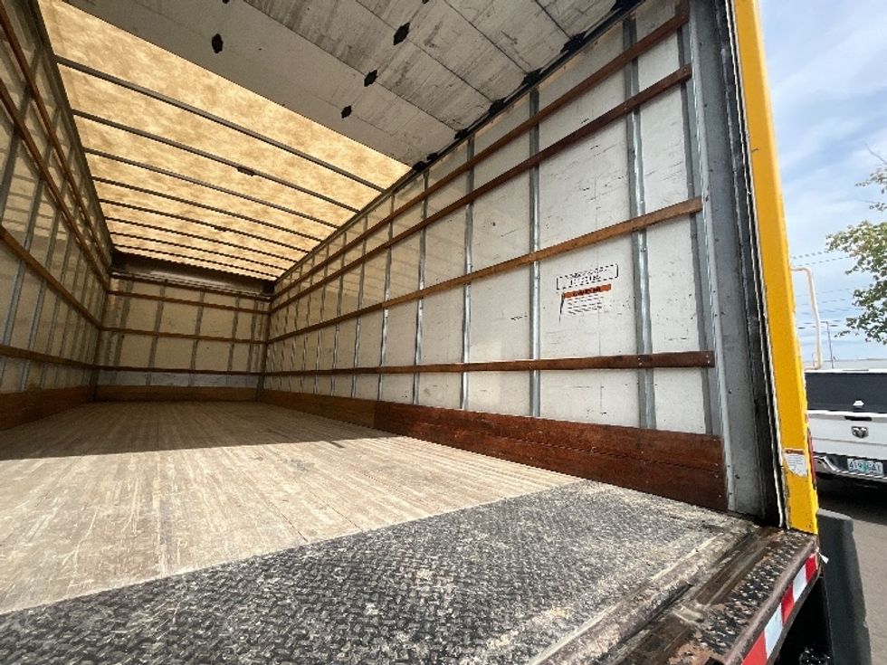 Medium Duty Box Truck-Light and Medium Duty Trucks-International-2022-MV607-Clackamas-OR-362,917\n\t\tmiles-$ 24,000 - Image 12
