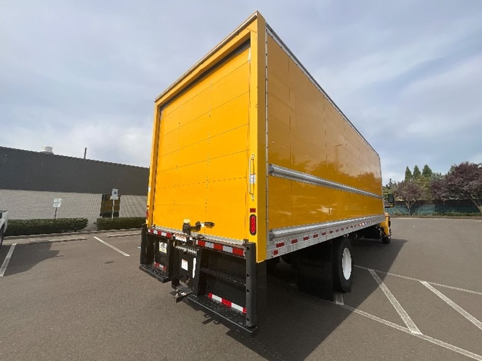Medium Duty Box Truck-Light and Medium Duty Trucks-International-2022-MV607-Clackamas-OR-362,917\n\t\tmiles-$ 24,000 - Image 13