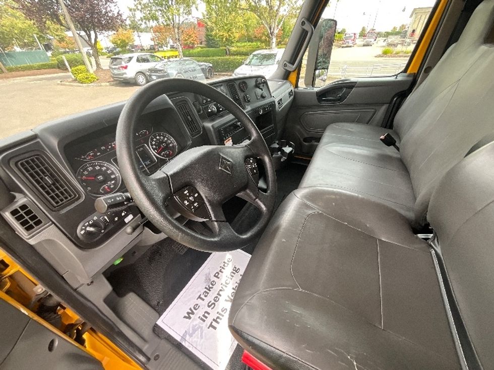 Medium Duty Box Truck-Light and Medium Duty Trucks-International-2022-MV607-Clackamas-OR-362,917\n\t\tmiles-$ 24,000 - Image 17