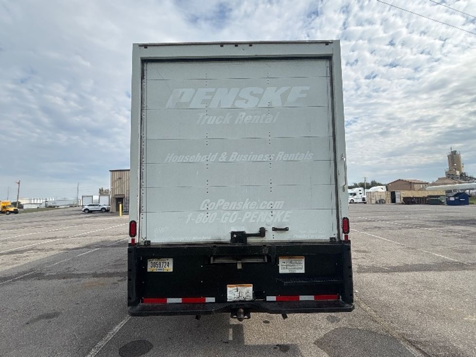 Medium Duty Box Truck-Light and Medium Duty Trucks-International-2022-MV607-Clarksville-TN-226,322\n\t\tmiles-$ 45,500 - Image 7