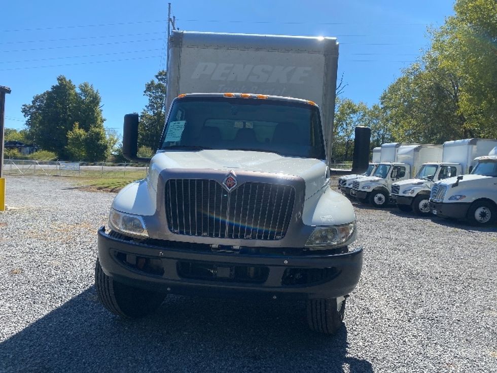 Medium Duty Box Truck-Light and Medium Duty Trucks-International-2022-MV607-Cleveland-TN-241,397\n\t\tmiles-$ 42,750 - Image 2