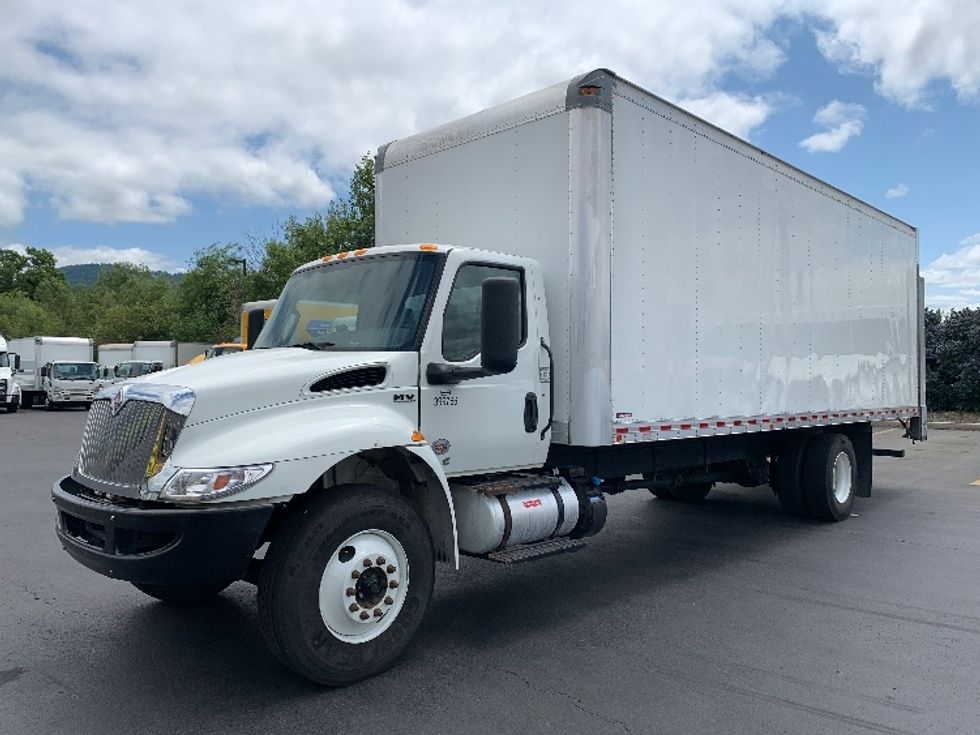 Medium Duty Box Truck-Light and Medium Duty Trucks-International-2022-MV607-Coburg-OR-124,237\n\t\tmiles-$ 70,000 - Image 3