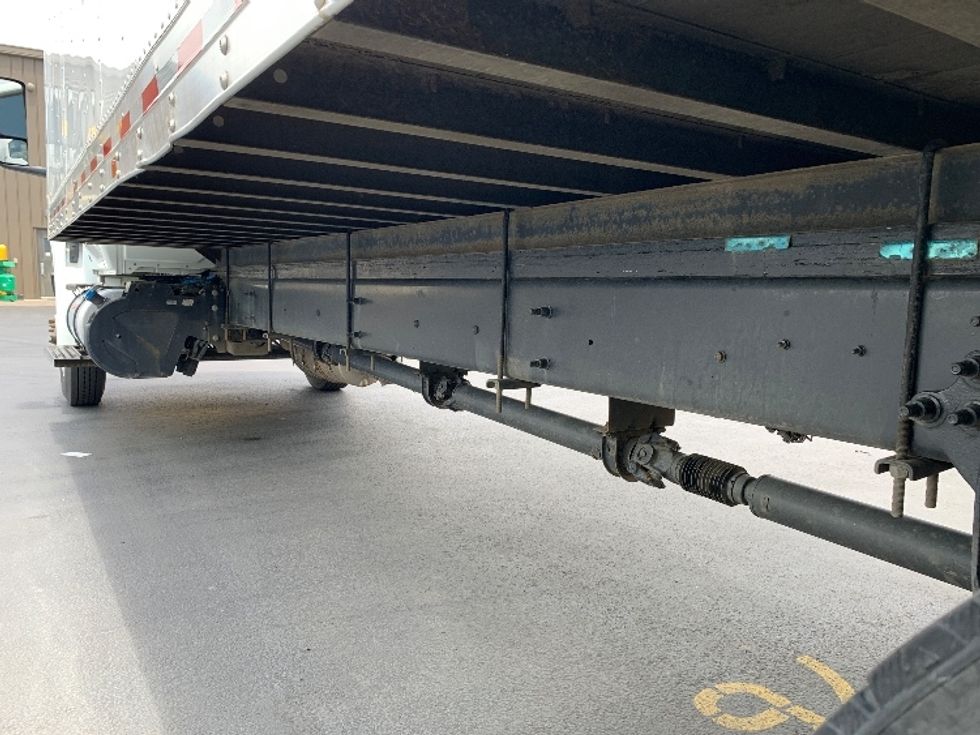 Medium Duty Box Truck-Light and Medium Duty Trucks-International-2022-MV607-Coburg-OR-124,237\n\t\tmiles-$ 70,000 - Image 5