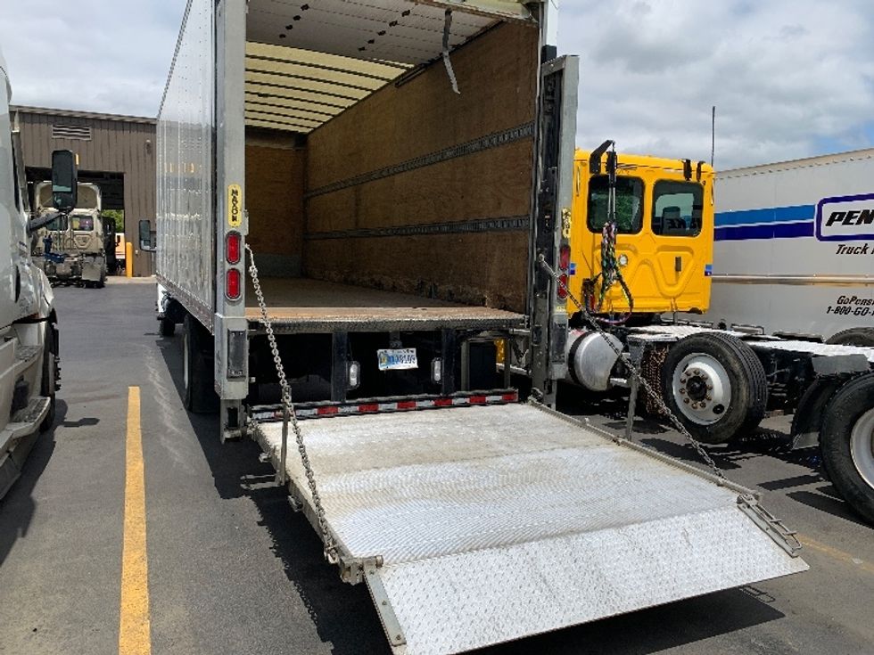 Medium Duty Box Truck-Light and Medium Duty Trucks-International-2022-MV607-Coburg-OR-124,237\n\t\tmiles-$ 70,000 - Image 9