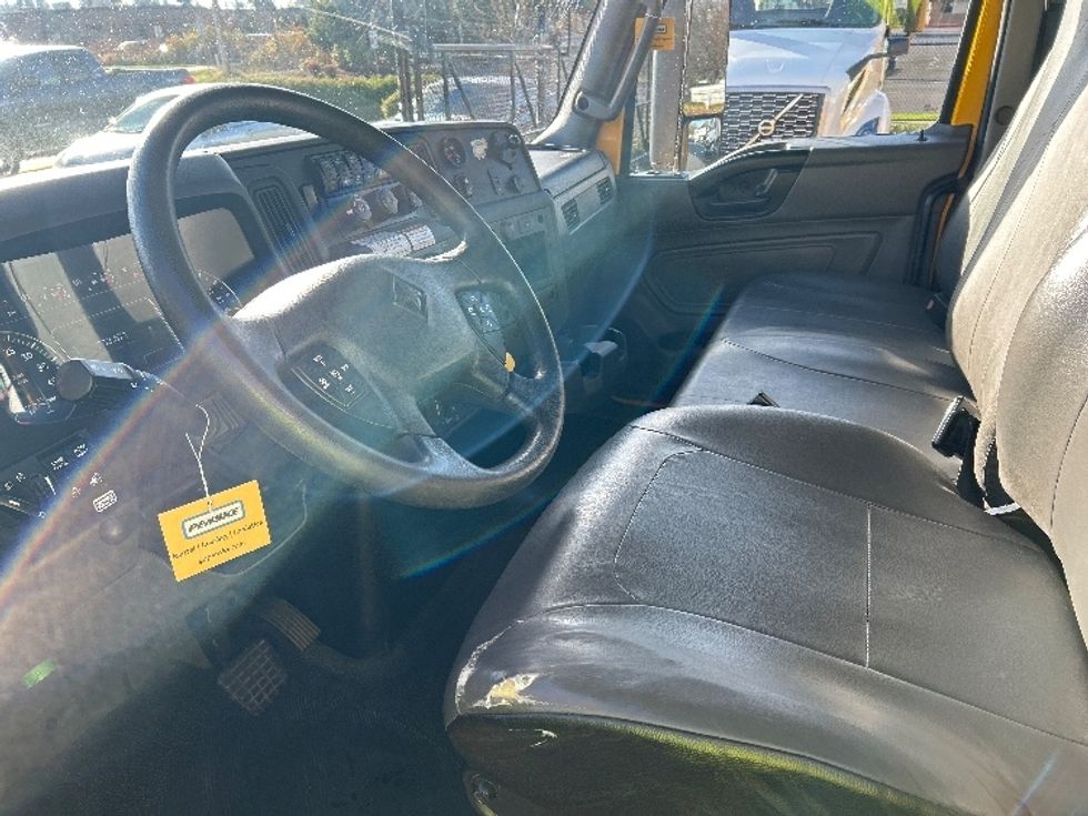 Medium Duty Box Truck-Light and Medium Duty Trucks-International-2022-MV607-Coburg-OR-233,819\n\t\tmiles-$ 49,250 - Image 19