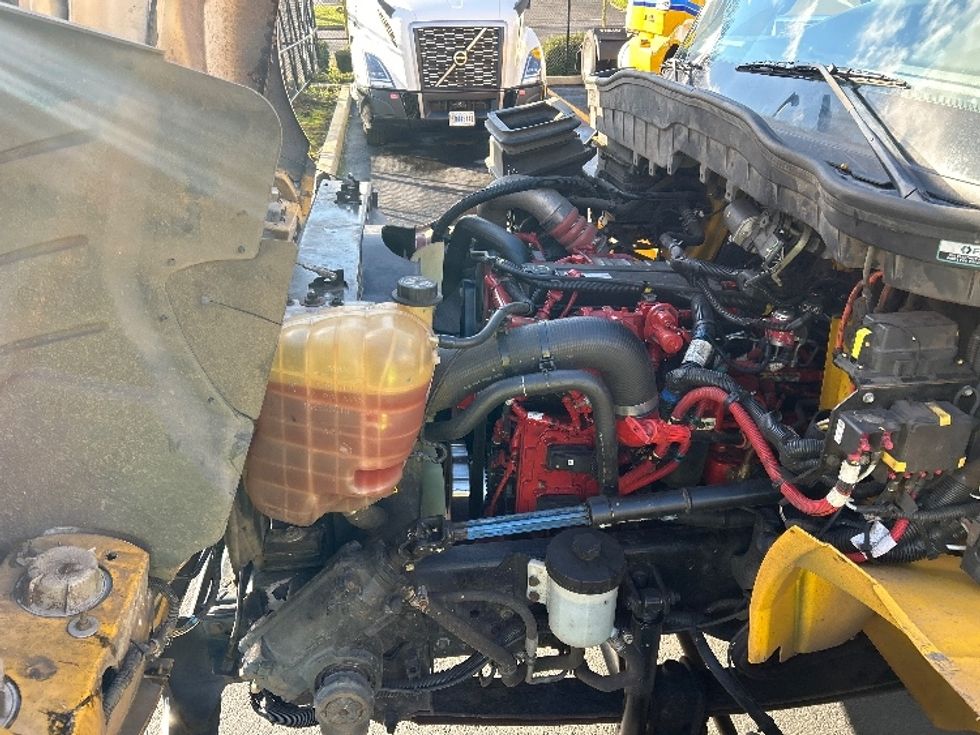 Medium Duty Box Truck-Light and Medium Duty Trucks-International-2022-MV607-Coburg-OR-233,819\n\t\tmiles-$ 49,250 - Image 24