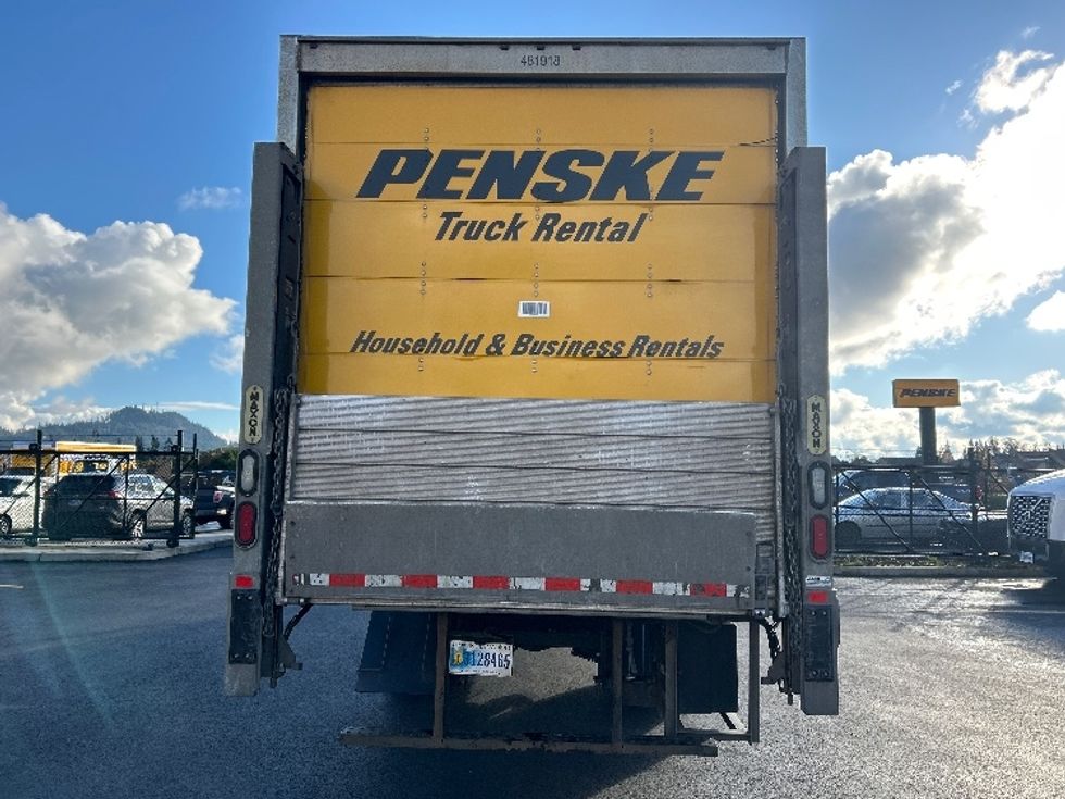 Medium Duty Box Truck-Light and Medium Duty Trucks-International-2022-MV607-Coburg-OR-233,819\n\t\tmiles-$ 49,250 - Image 7