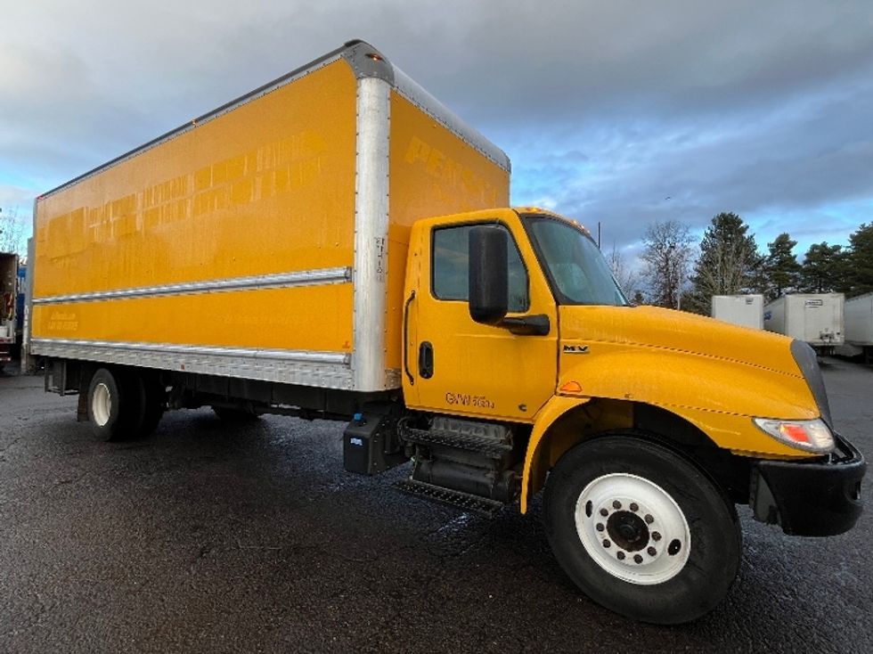 Medium Duty Box Truck-Light and Medium Duty Trucks-International-2022-MV607-Coburg-OR-254,112\n\t\tmiles-$ 42,500 - Image 1