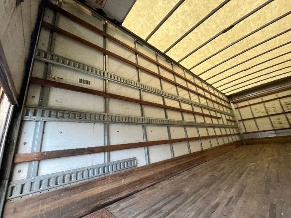 Medium Duty Box Truck-Light and Medium Duty Trucks-International-2022-MV607-Coburg-OR-254,112\n\t\tmiles-$ 42,500 - Image 10