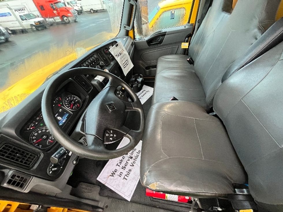 Medium Duty Box Truck-Light and Medium Duty Trucks-International-2022-MV607-Coburg-OR-254,112\n\t\tmiles-$ 42,500 - Image 14