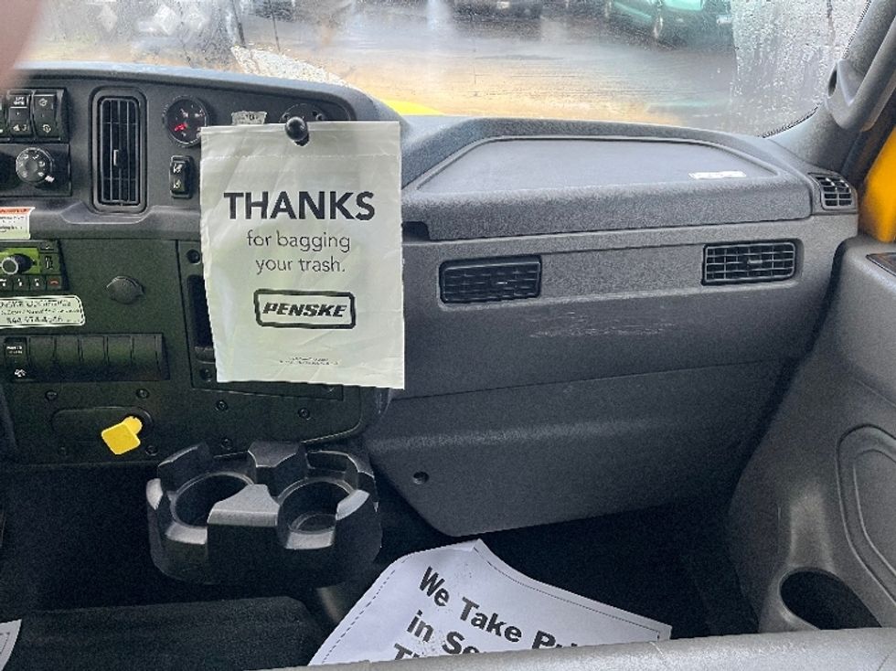 Medium Duty Box Truck-Light and Medium Duty Trucks-International-2022-MV607-Coburg-OR-254,112\n\t\tmiles-$ 42,500 - Image 16