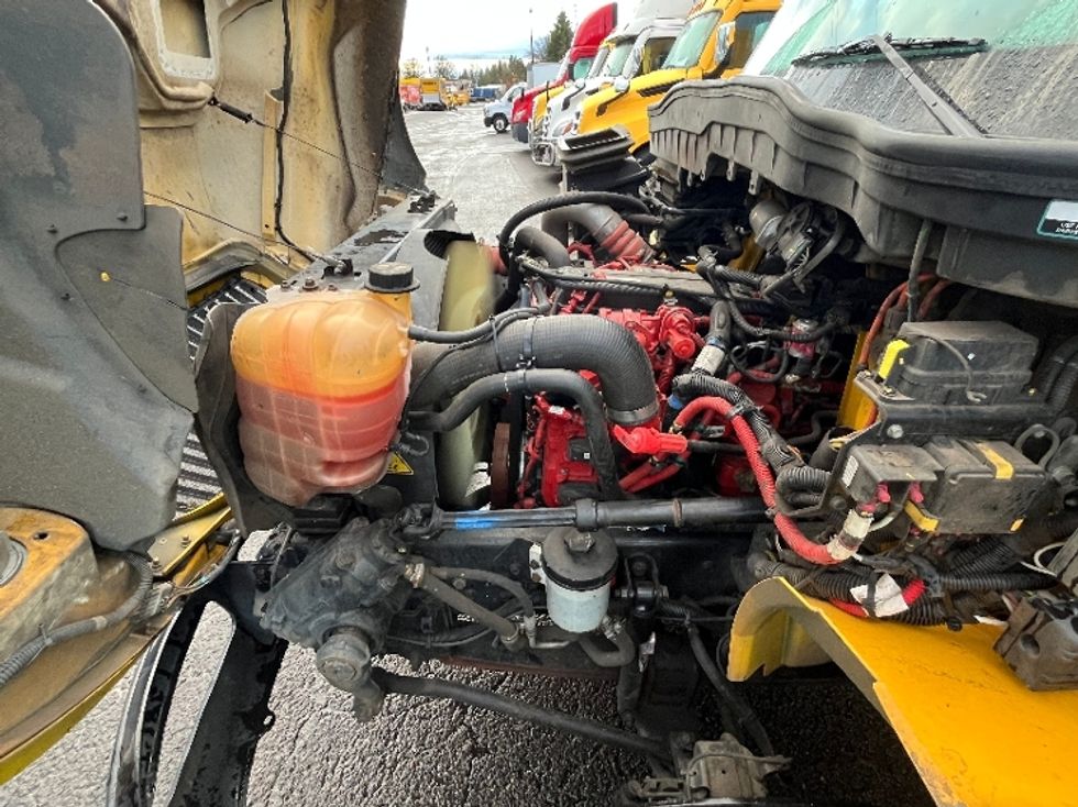 Medium Duty Box Truck-Light and Medium Duty Trucks-International-2022-MV607-Coburg-OR-254,112\n\t\tmiles-$ 42,500 - Image 18