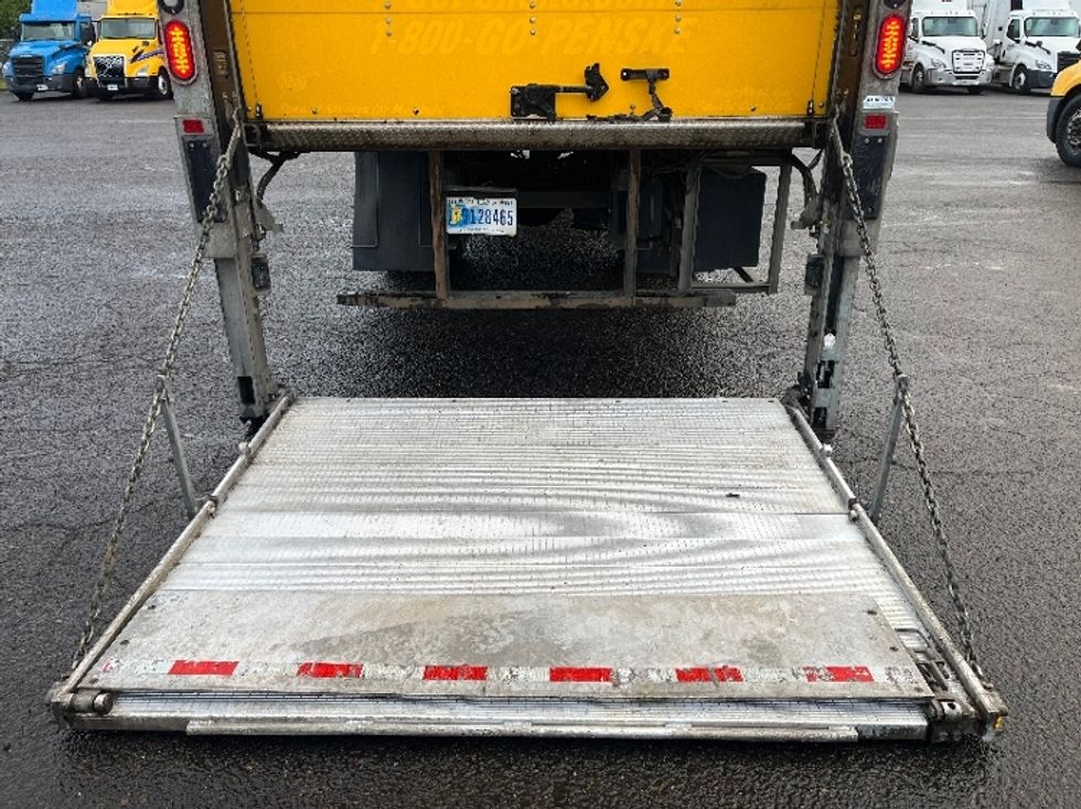 Medium Duty Box Truck-Light and Medium Duty Trucks-International-2022-MV607-Coburg-OR-254,112\n\t\tmiles-$ 42,500 - Image 19