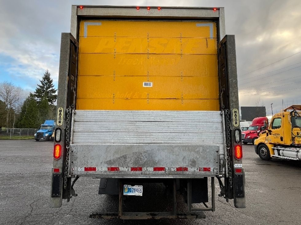 Medium Duty Box Truck-Light and Medium Duty Trucks-International-2022-MV607-Coburg-OR-254,112\n\t\tmiles-$ 42,500 - Image 7