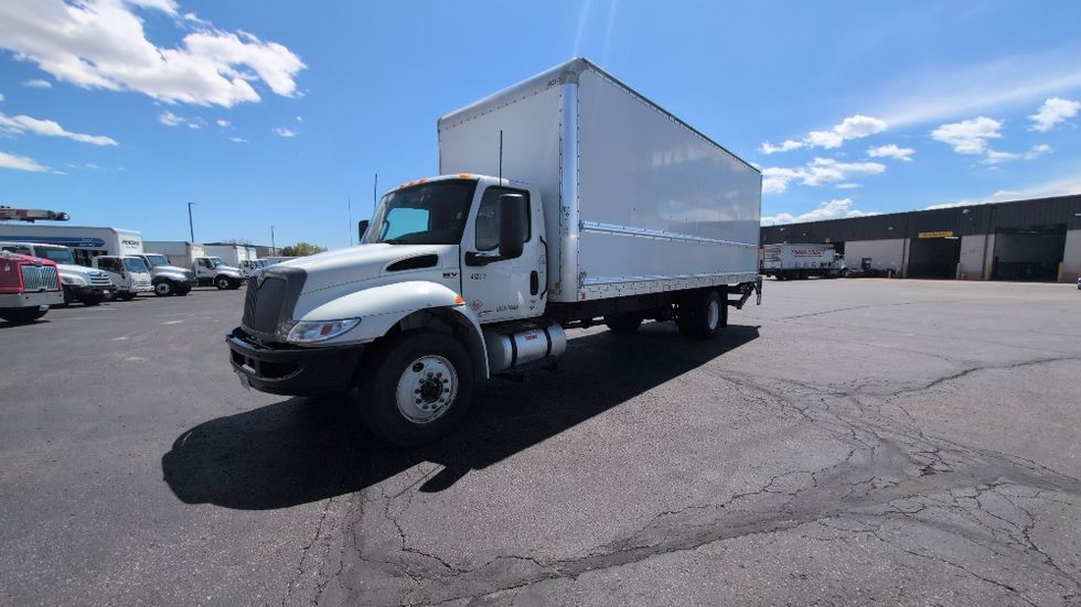 Medium Duty Box Truck-Light and Medium Duty Trucks-International-2022-MV607-Colorado Springs-CO-158,785\n\t\tmiles-$ 57,500 - Image 3