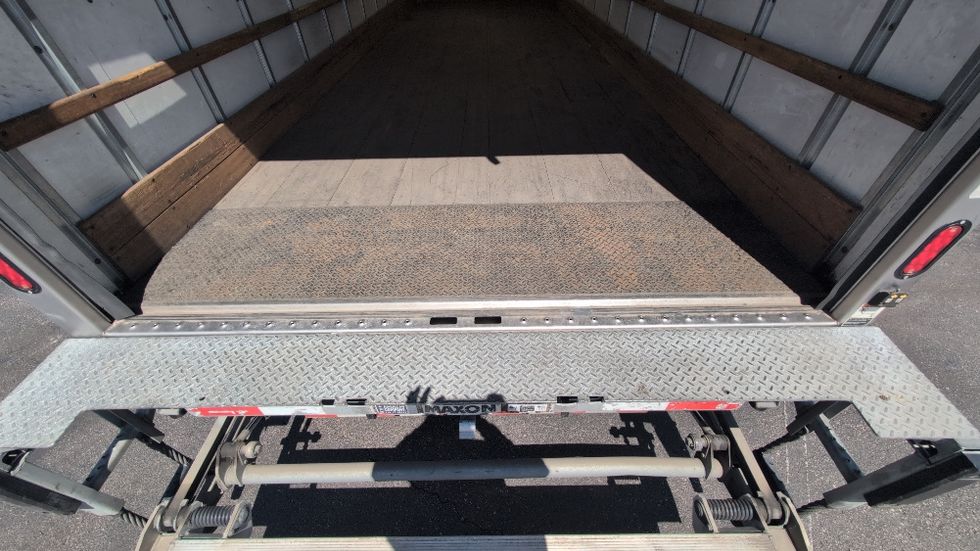 Medium Duty Box Truck-Light and Medium Duty Trucks-International-2022-MV607-Colorado Springs-CO-158,785\n\t\tmiles-$ 57,500 - Image 10