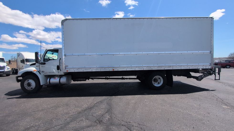 Medium Duty Box Truck-Light and Medium Duty Trucks-International-2022-MV607-Colorado Springs-CO-158,785\n\t\tmiles-$ 57,500 - Image 4
