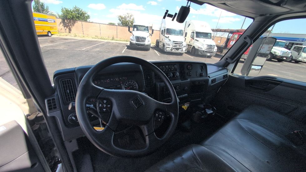 Medium Duty Box Truck-Light and Medium Duty Trucks-International-2022-MV607-Colorado Springs-CO-158,785\n\t\tmiles-$ 57,500 - Image 17