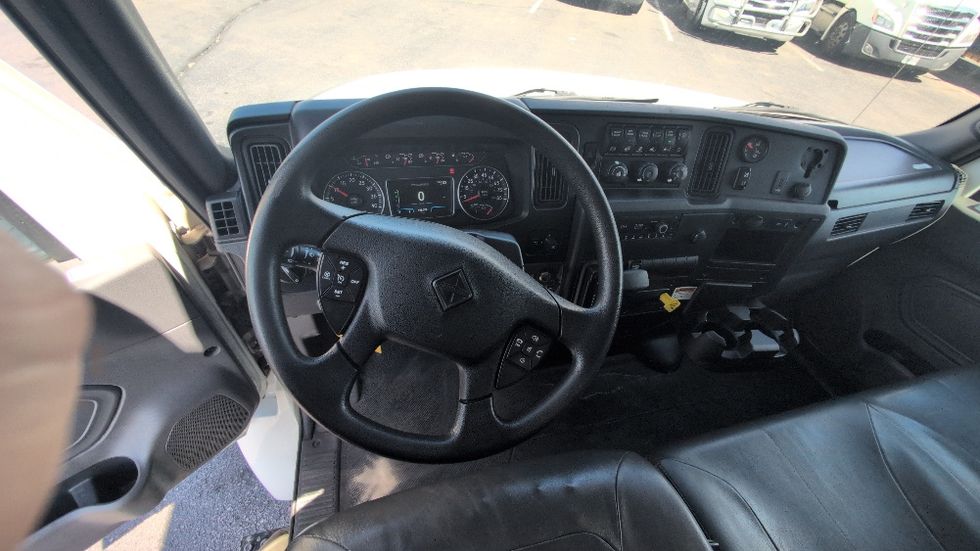 Medium Duty Box Truck-Light and Medium Duty Trucks-International-2022-MV607-Colorado Springs-CO-158,785\n\t\tmiles-$ 57,500 - Image 18