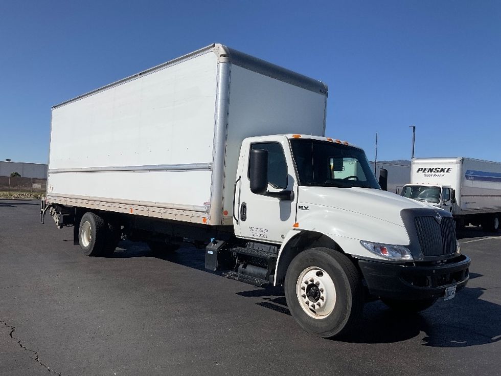 Medium Duty Box Truck-Light and Medium Duty Trucks-International-2022-MV607-Colorado Springs-CO-162,315\n\t\tmiles-$ 54,750 - Image 1
