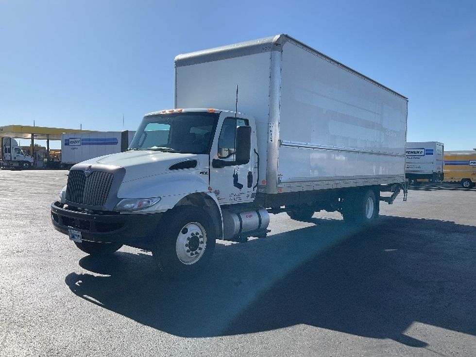 Medium Duty Box Truck-Light and Medium Duty Trucks-International-2022-MV607-Colorado Springs-CO-162,315\n\t\tmiles-$ 54,750 - Image 3