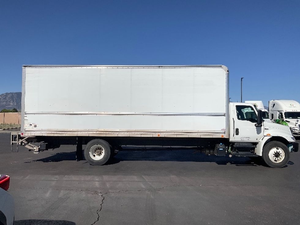 Medium Duty Box Truck-Light and Medium Duty Trucks-International-2022-MV607-Colorado Springs-CO-162,315\n\t\tmiles-$ 54,750 - Image 15