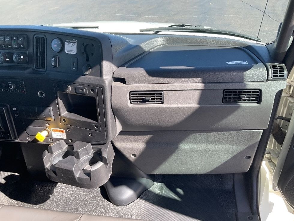 Medium Duty Box Truck-Light and Medium Duty Trucks-International-2022-MV607-Colorado Springs-CO-162,315\n\t\tmiles-$ 54,750 - Image 21