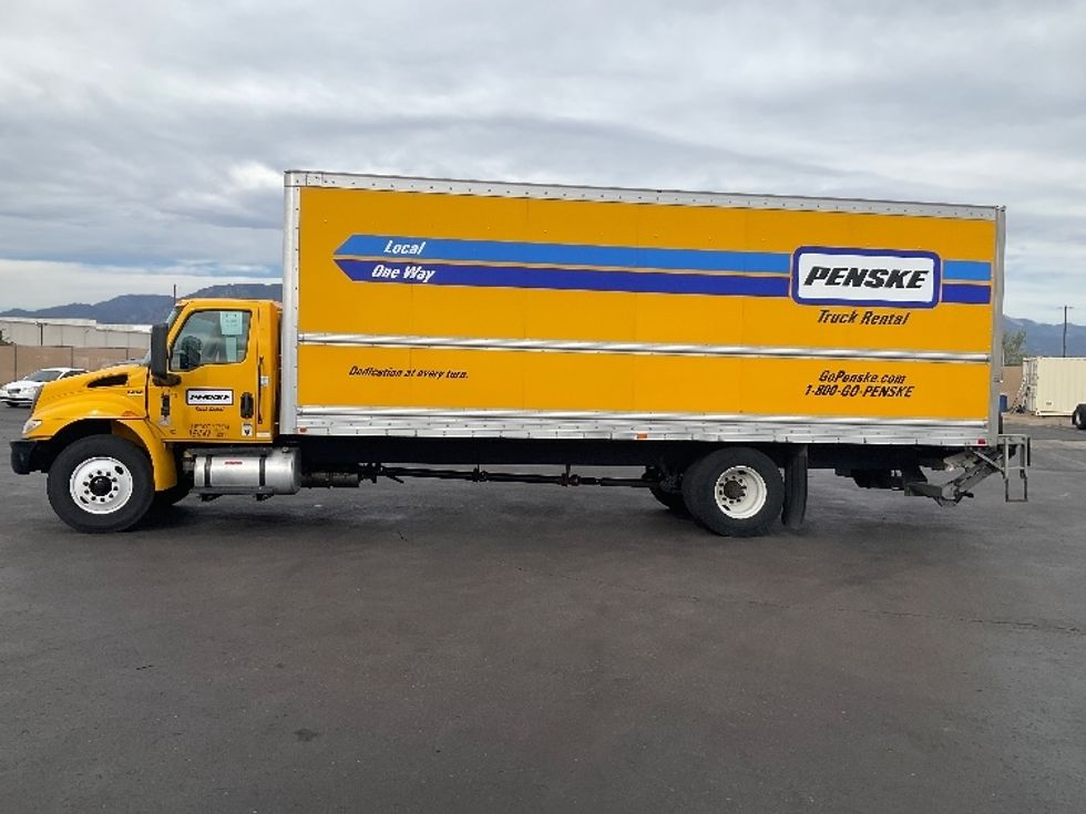 Medium Duty Box Truck-Light and Medium Duty Trucks-International-2022-MV607-Colorado Springs-CO-194,404\n\t\tmiles-$ 52,750 - Image 4