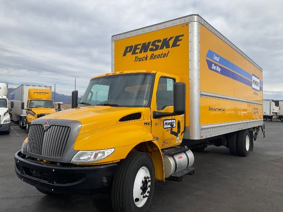 Medium Duty Box Truck-Light and Medium Duty Trucks-International-2022-MV607-Colorado Springs-CO-194,404\n\t\tmiles-$ 52,750 - Image 3