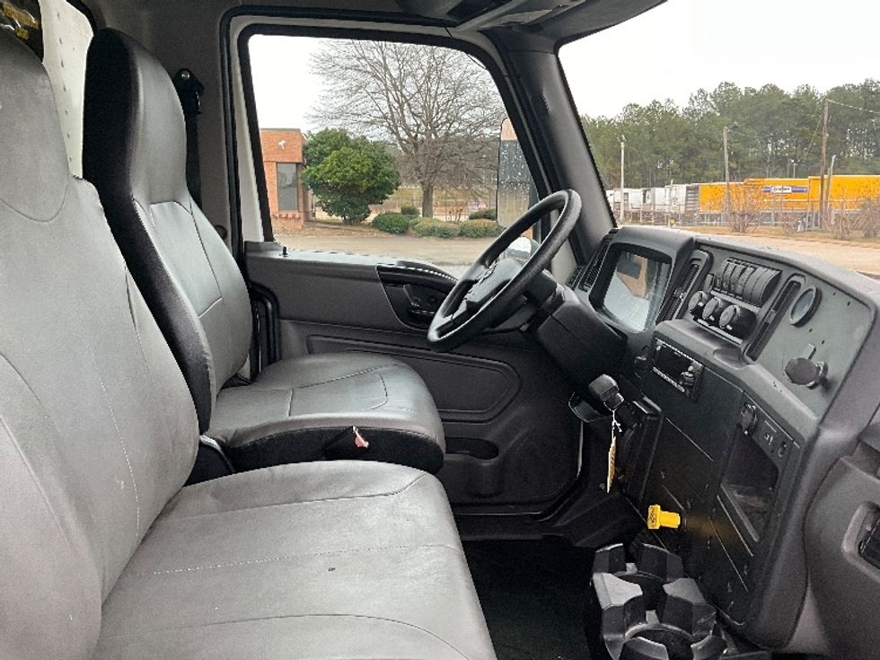 Medium Duty Box Truck-Light and Medium Duty Trucks-International-2022-MV607-Columbus-GA-108,156\n\t\tmiles-$ 78,000 - Image 22