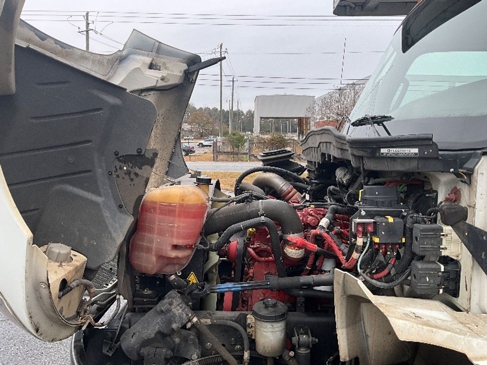 Medium Duty Box Truck-Light and Medium Duty Trucks-International-2022-MV607-Columbus-GA-108,156\n\t\tmiles-$ 78,000 - Image 24