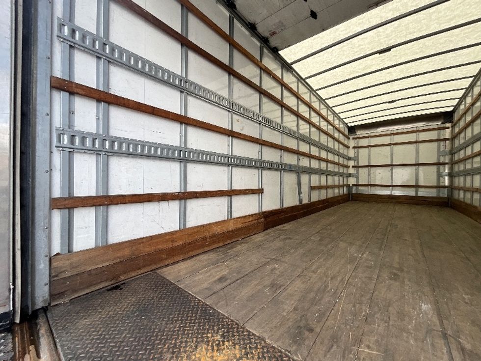 Medium Duty Box Truck-Light and Medium Duty Trucks-International-2022-MV607-Columbus-GA-126,056\n\t\tmiles-$ 75,750 - Image 11