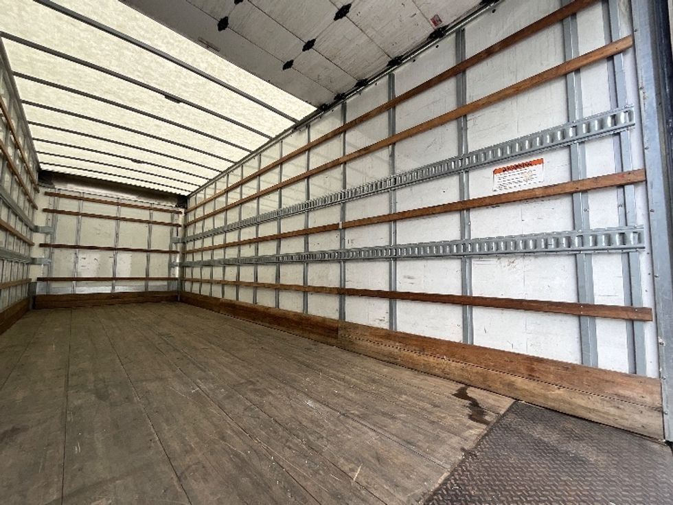 Medium Duty Box Truck-Light and Medium Duty Trucks-International-2022-MV607-Columbus-GA-126,056\n\t\tmiles-$ 75,750 - Image 12