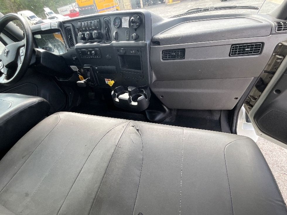 Medium Duty Box Truck-Light and Medium Duty Trucks-International-2022-MV607-Columbus-GA-126,056\n\t\tmiles-$ 75,750 - Image 21