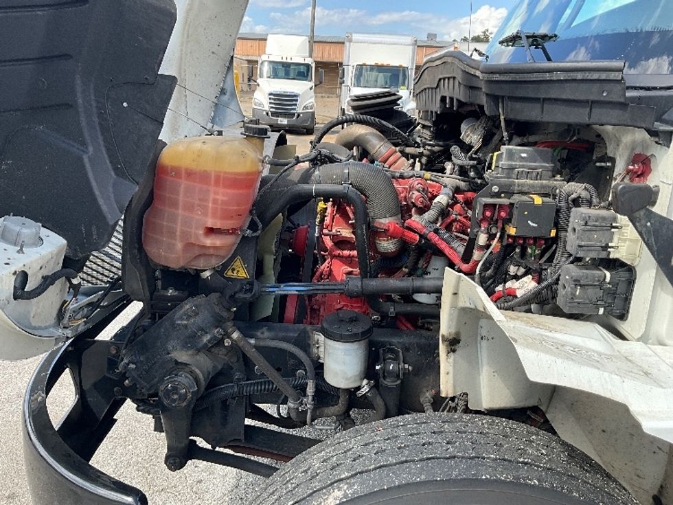 Medium Duty Box Truck-Light and Medium Duty Trucks-International-2022-MV607-Columbus-GA-126,056\n\t\tmiles-$ 75,750 - Image 24