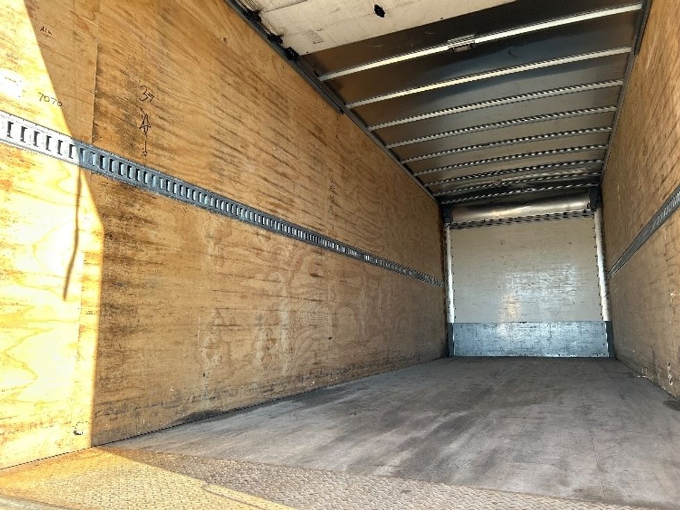 Medium Duty Box Truck-Light and Medium Duty Trucks-International-2022-MV607-Columbus-OH-115,171\n\t\tmiles-$ 73,250 - Image 11