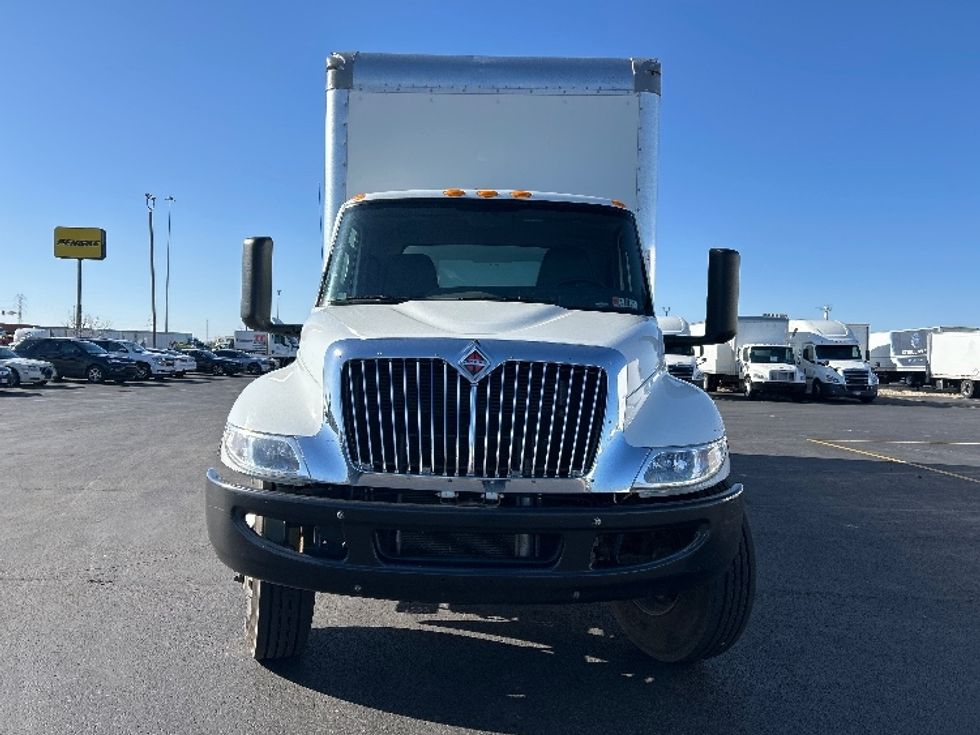 Medium Duty Box Truck-Light and Medium Duty Trucks-International-2022-MV607-Columbus-OH-115,171\n\t\tmiles-$ 73,250 - Image 2