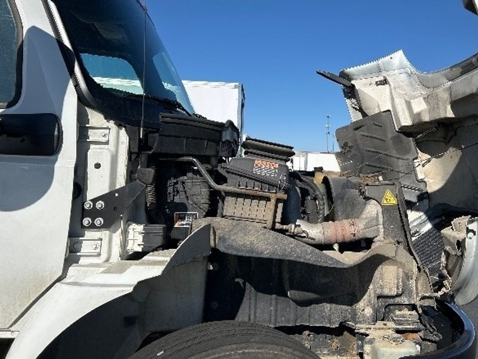 Medium Duty Box Truck-Light and Medium Duty Trucks-International-2022-MV607-Columbus-OH-115,171\n\t\tmiles-$ 73,250 - Image 23