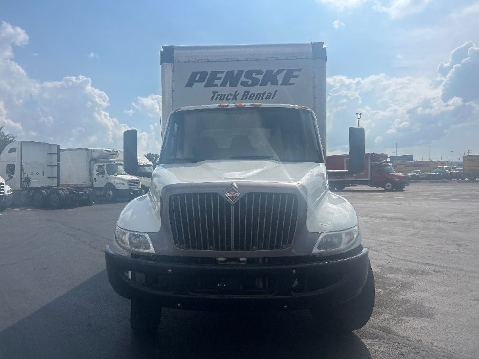 Medium Duty Box Truck-Light and Medium Duty Trucks-International-2022-MV607-Columbus-OH-239,673\n\t\tmiles-$ 41,250 - Image 2