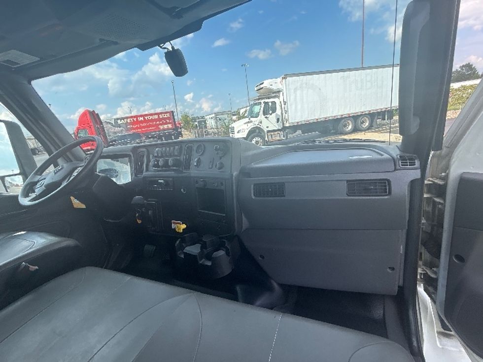 Medium Duty Box Truck-Light and Medium Duty Trucks-International-2022-MV607-Columbus-OH-239,673\n\t\tmiles-$ 41,250 - Image 21