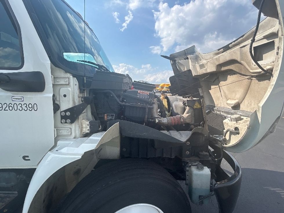 Medium Duty Box Truck-Light and Medium Duty Trucks-International-2022-MV607-Columbus-OH-239,673\n\t\tmiles-$ 41,250 - Image 23