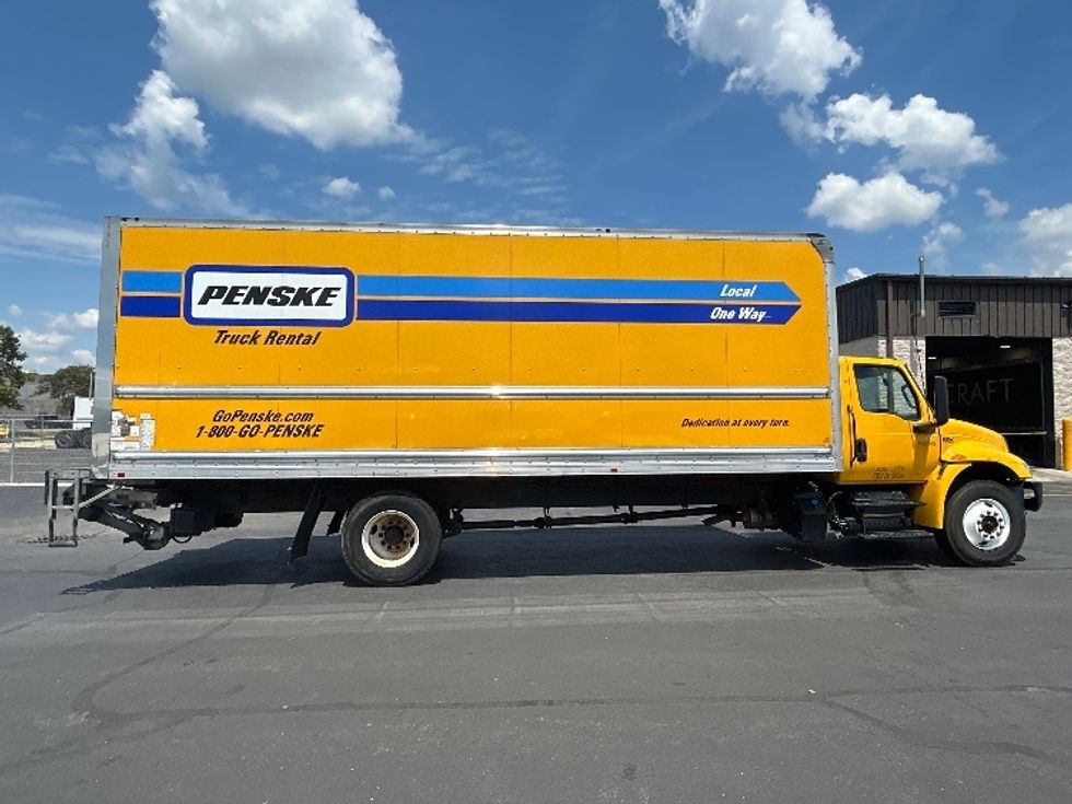 Medium Duty Box Truck-Light and Medium Duty Trucks-International-2022-MV607-Columbus-OH-295,477\n\t\tmiles-$ 35,500 - Image 15