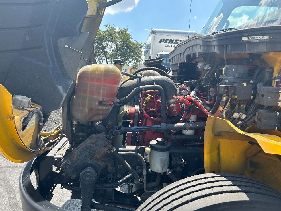 Medium Duty Box Truck-Light and Medium Duty Trucks-International-2022-MV607-Columbus-OH-295,477\n\t\tmiles-$ 35,500 - Image 24